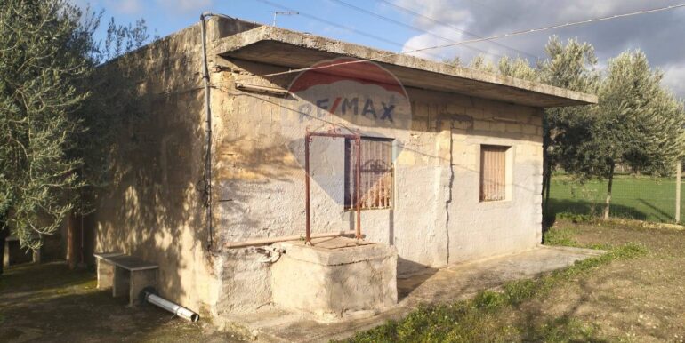 20251023222350-995701-0