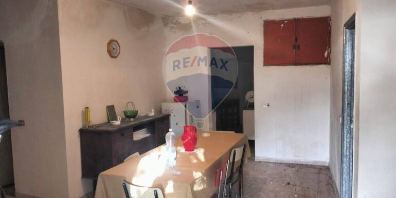 20251023222351-995701-8