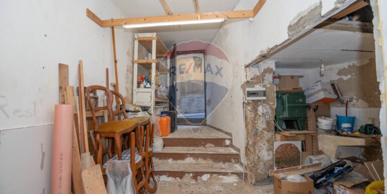 20251023225513-995703-12