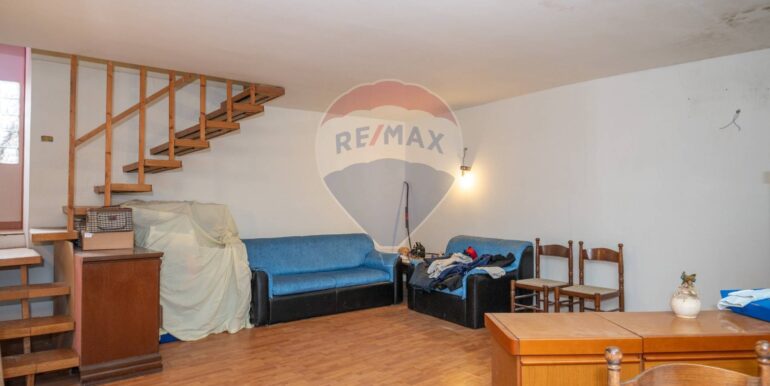 20251023230539-995704-3