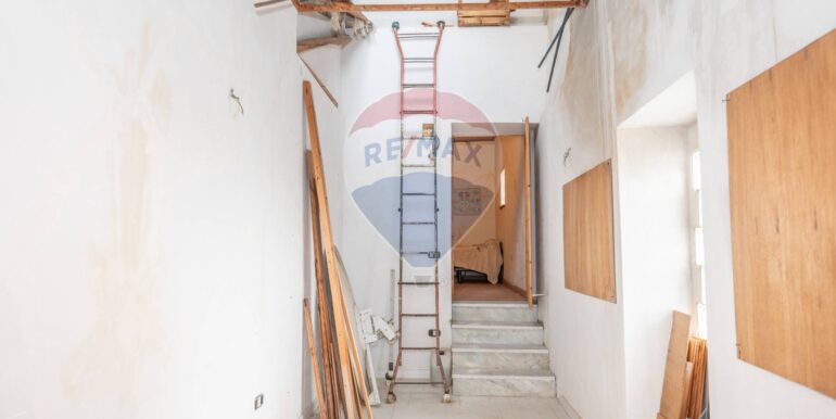 20251023230553-995704-5