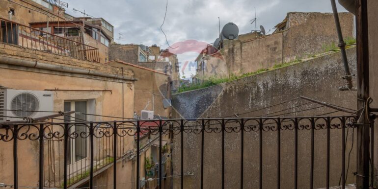 20251023230745-995704-16