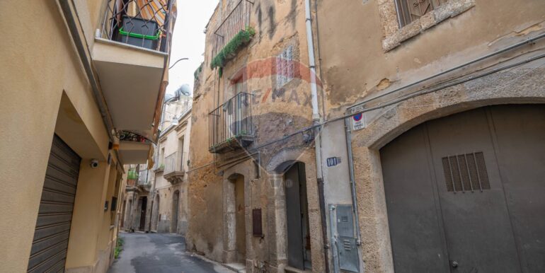 20251023230801-995704-19