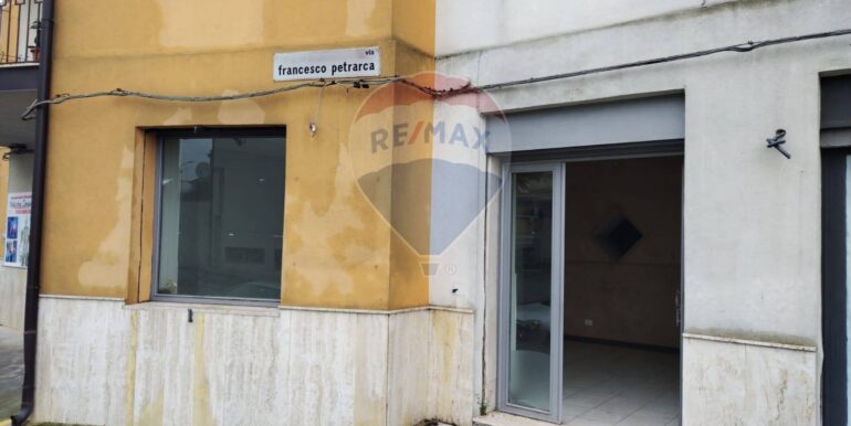 2025102383942-995508-7