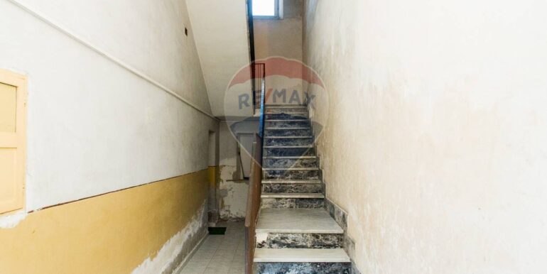 2025102394628-995515-5