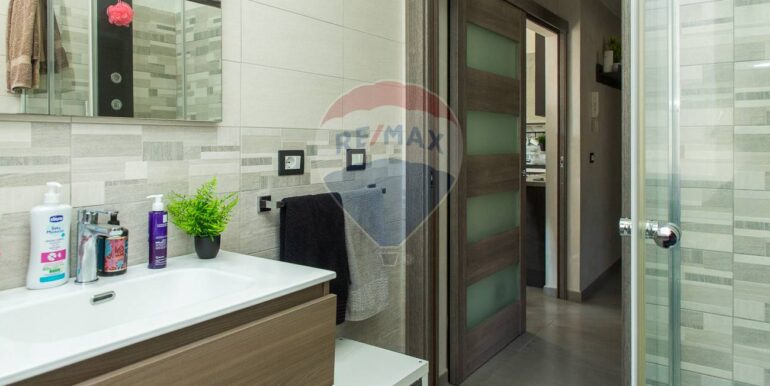 2025102395931-995510-15