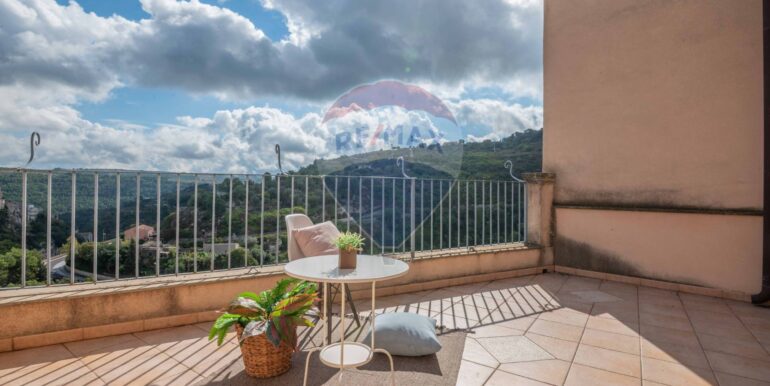 20251024103831-534758-3