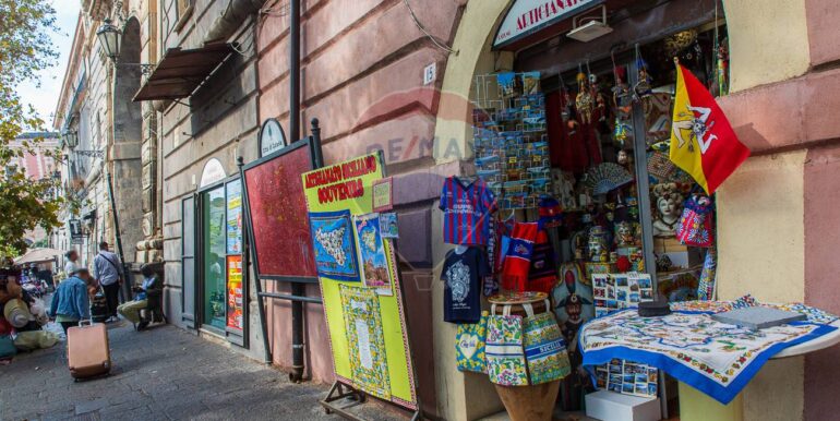 20251024144336-995905-14