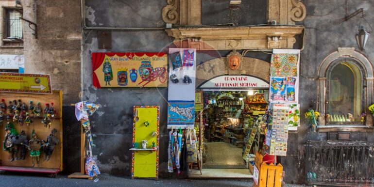 20251024144357-995905-19