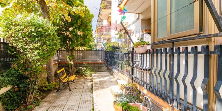 20251024150555-995571-12