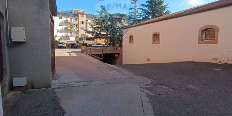 20251024160408-995889-8