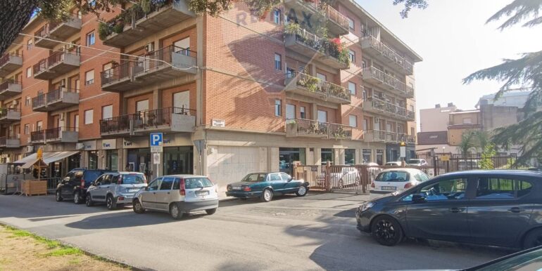 20251024160423-995889-12