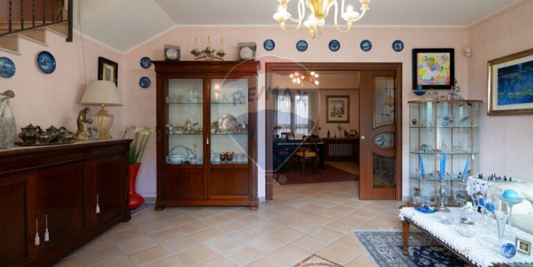 20251024162139-995953-2