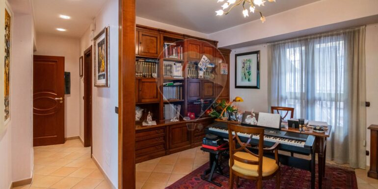 20251024162147-995953-4