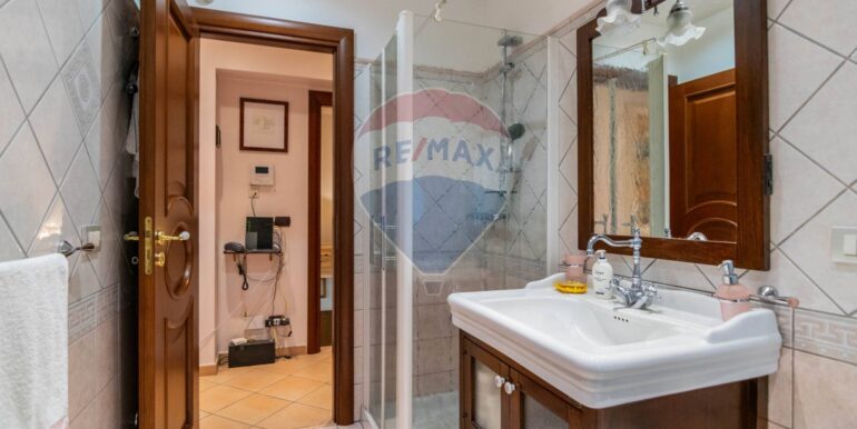 20251024162204-995953-9