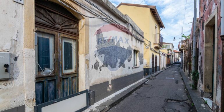 20251024183811-995974-13