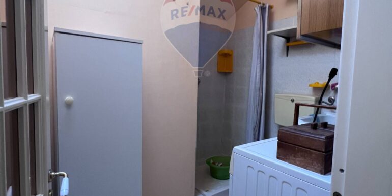 20251024185314-995993-8