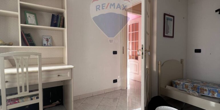 20251024185319-995993-10