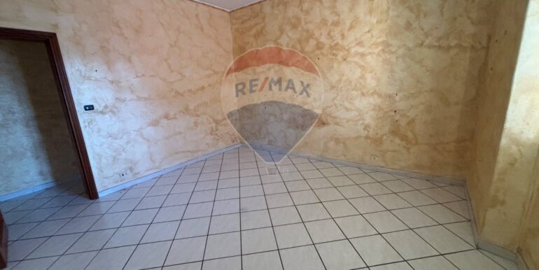 20251024185427-996001-2