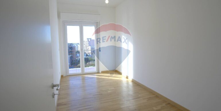 20251025134004-995876-11