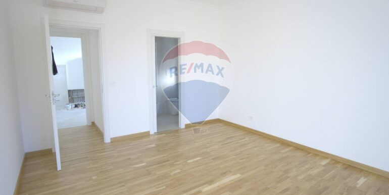 20251025134014-995876-14