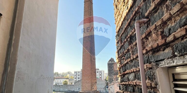 20251025225709-996109-9