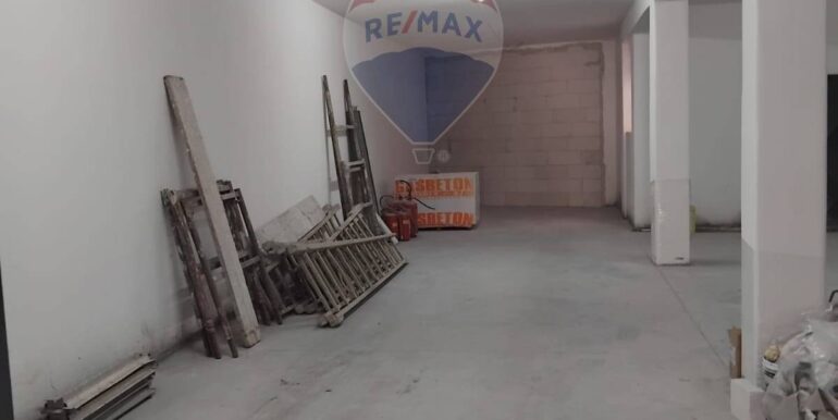 20251026115542-996118-8