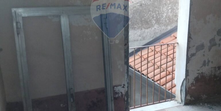 20251026122021-995352-21