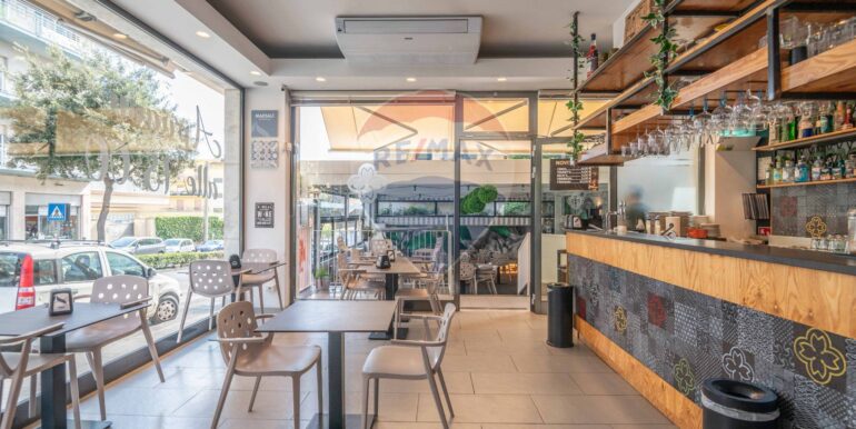 20251026163647-995894-9