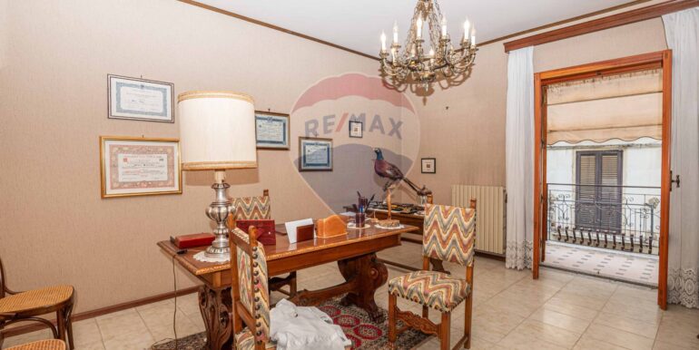 20251026212512-992733-3