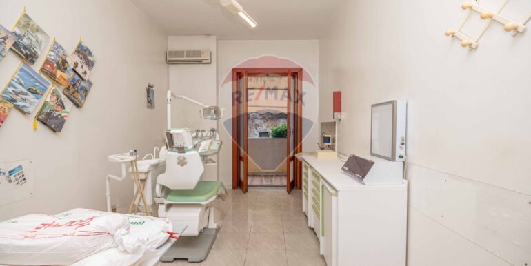 20251026212523-992733-6