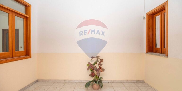 20251026212529-992733-8