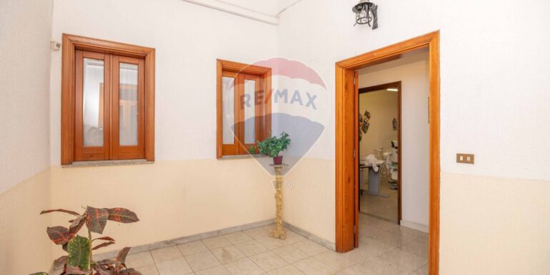 20251026212532-992733-9