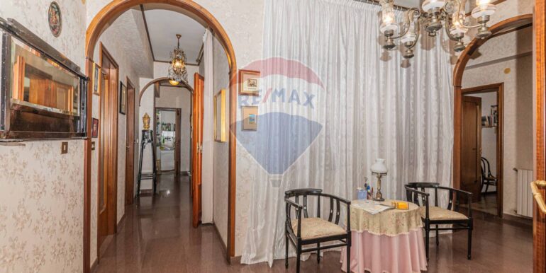 20251026212601-992733-18