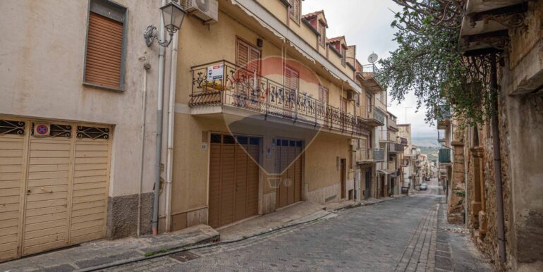 20251026212906-992733-69