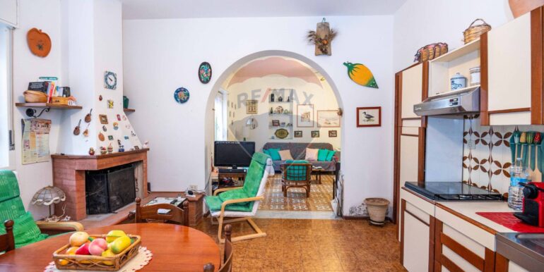 20251026213344-992752-2