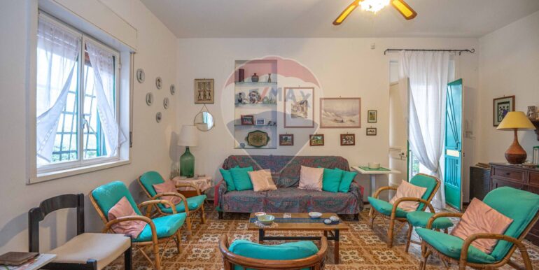 20251026213351-992752-4