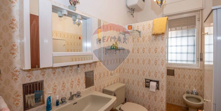 20251026213359-992752-6