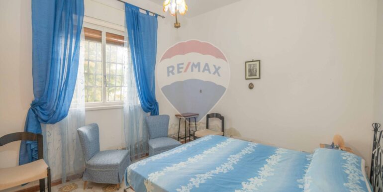 20251026213412-992752-10