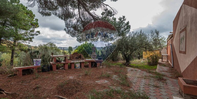 20251026215652-987093-6