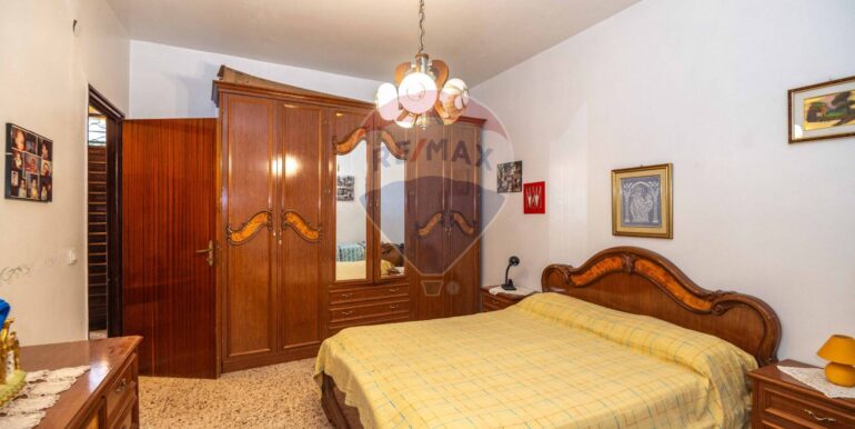 20251026215726-987093-14