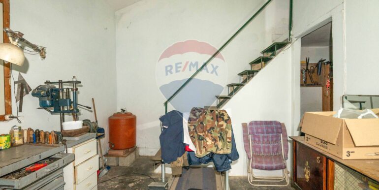 20251026220517-992962-16