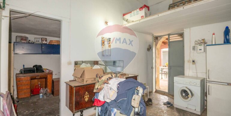 20251026220521-992962-17