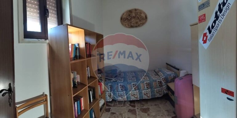 20251026225406-996113-8