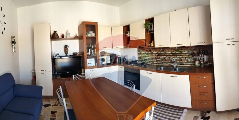 20251026225409-996113-10