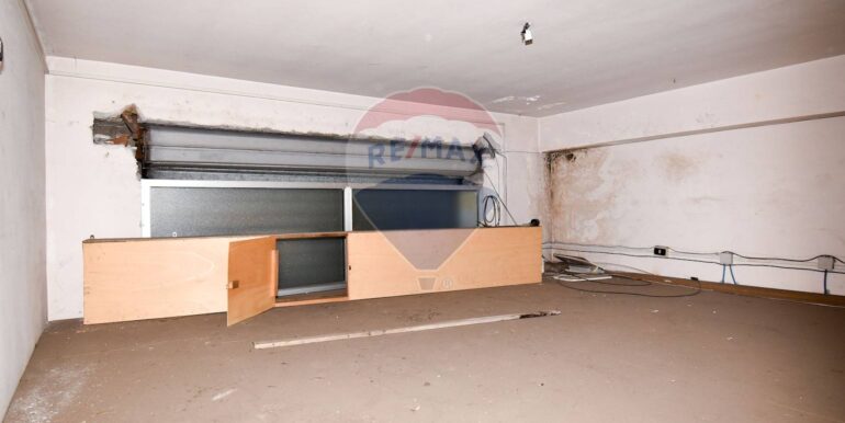 20251026230048-996129-10