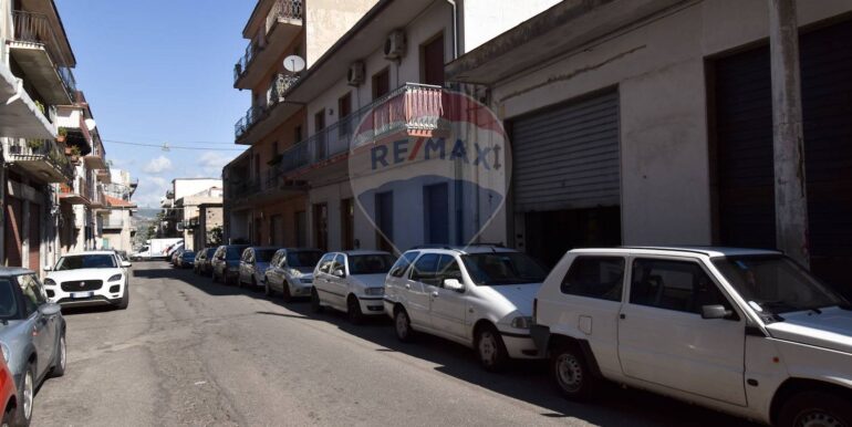 20251026230054-996129-13