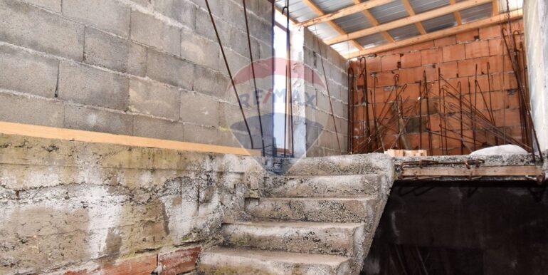 20251026230102-996129-16