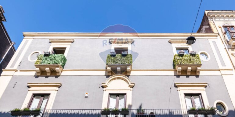 20251026231711-995702-2