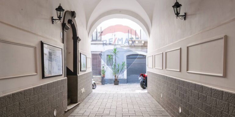 20251026231726-995702-7